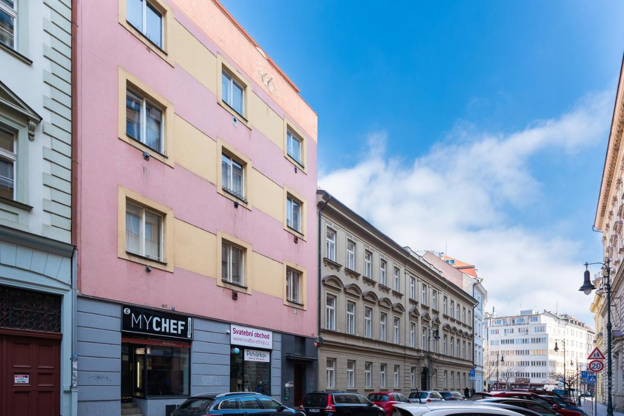 Crystal Apartment Prague Exterior photo
